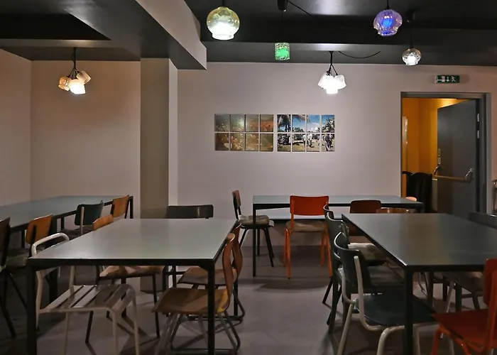Wombats The Lounge Hostal Viena